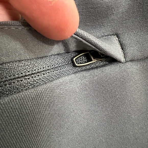 Lululemon - Picture 6 of 10